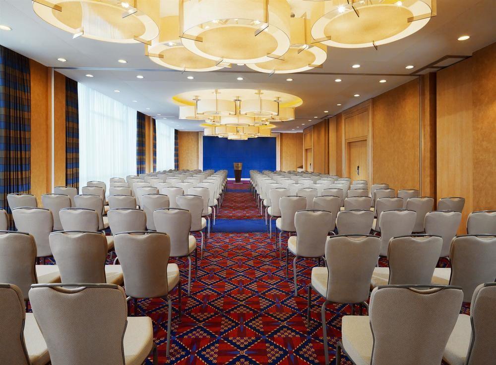 Sheraton Poznan Hotel Экстерьер фото Meeting room