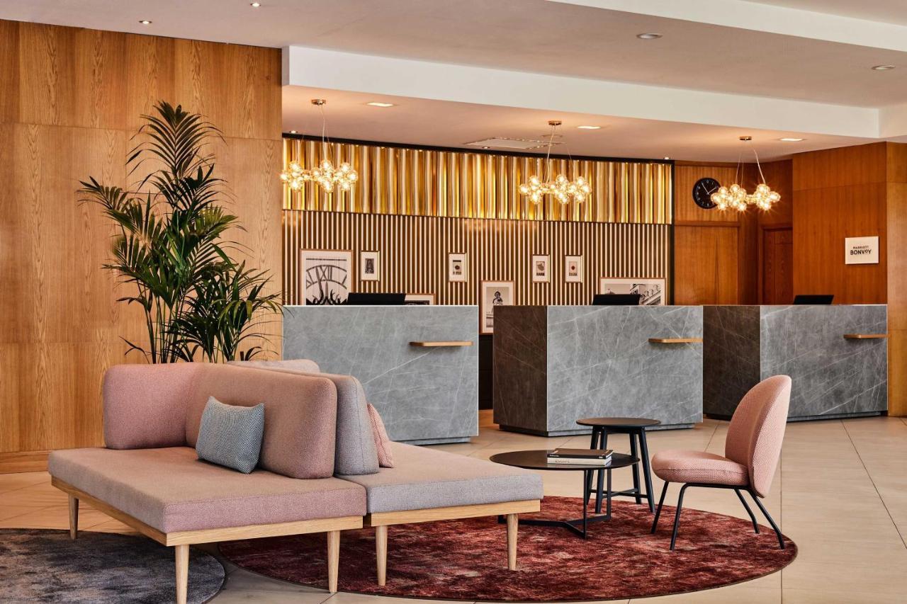 Sheraton Poznan Hotel Экстерьер фото The lobby of the hotel